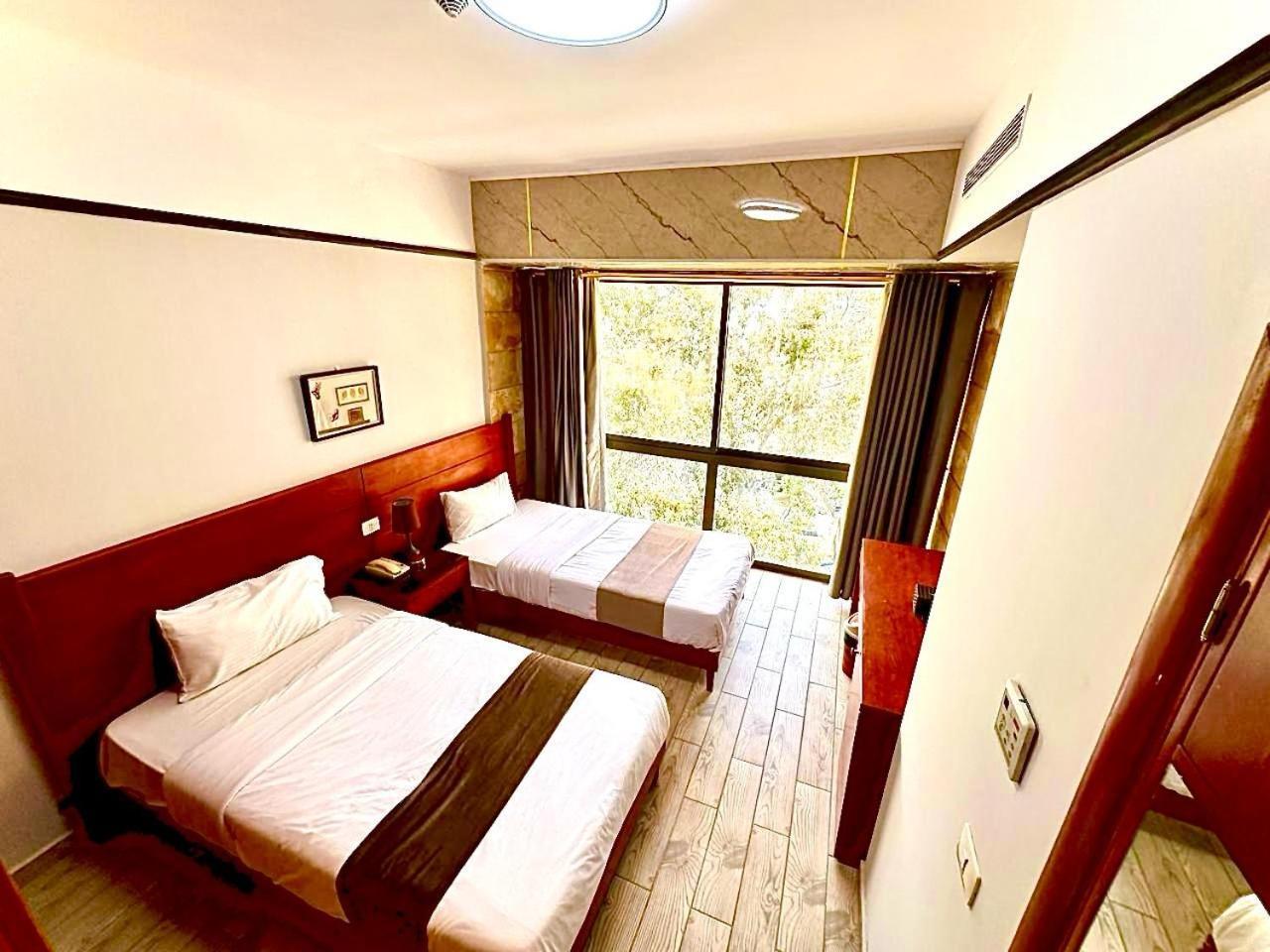 ซีซาร์ พาร์ค โฮเต็ล Hotel เบรุต ภายนอก รูปภาพ