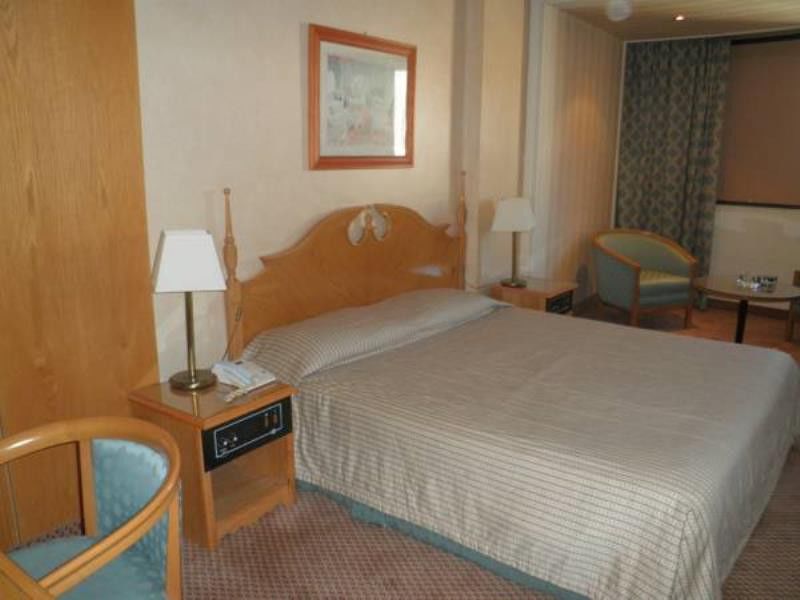 ซีซาร์ พาร์ค โฮเต็ล Hotel เบรุต ภายนอก รูปภาพ