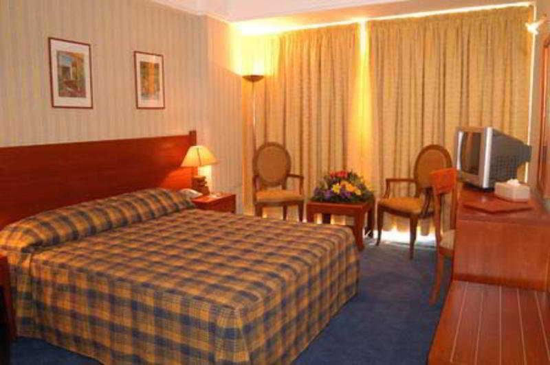 ซีซาร์ พาร์ค โฮเต็ล Hotel เบรุต ภายนอก รูปภาพ